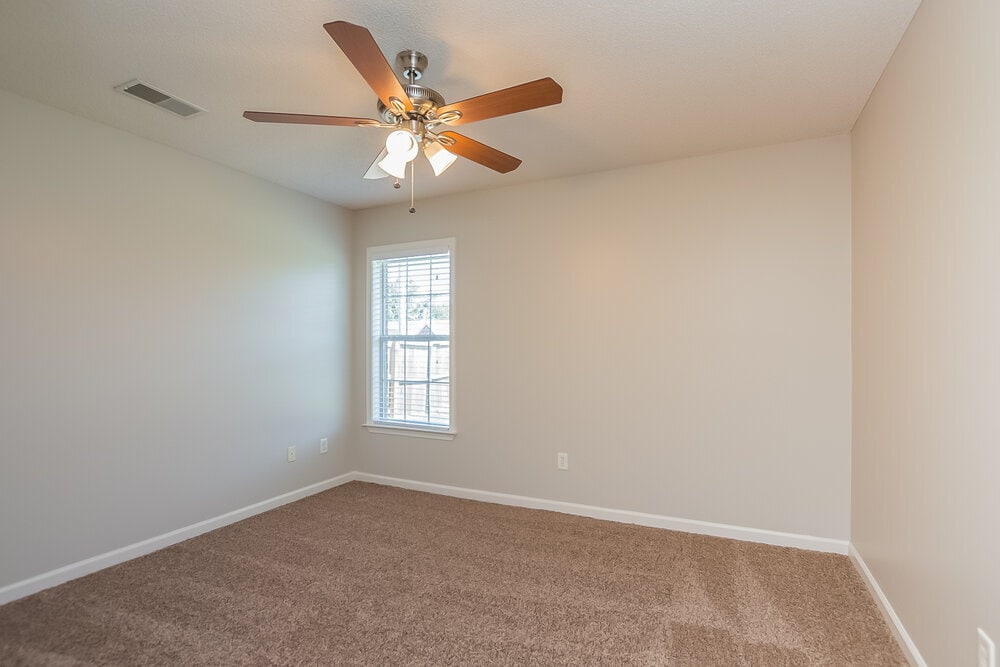 Building Photo - 7722 Pin Cove