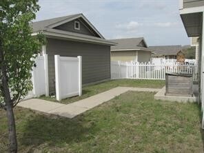 Building Photo - 504 Rolling Oak Dr