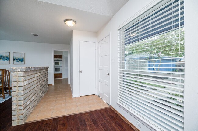 Building Photo - 12410 Pantano Drive