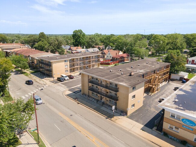 Building Photo - 11908 Gregory St