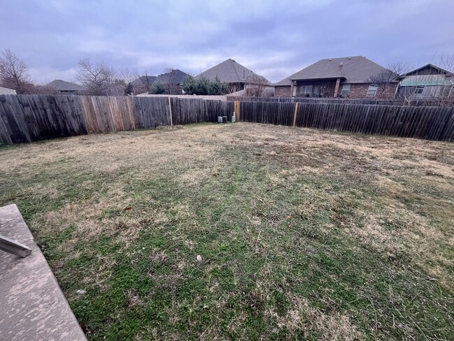 Building Photo - 2321 SW 94th St