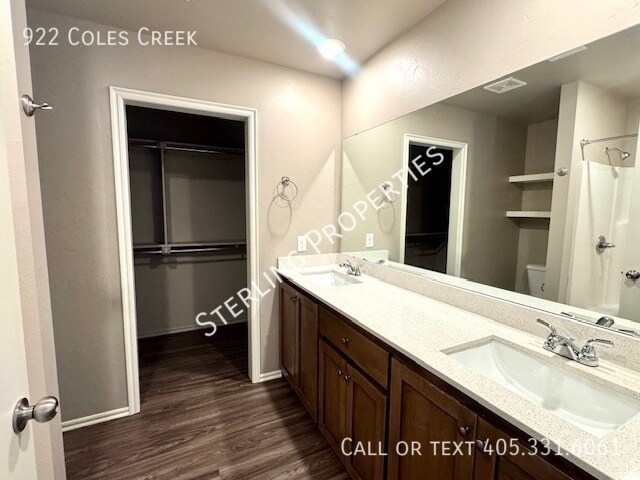 Building Photo - 922 Coles Creek