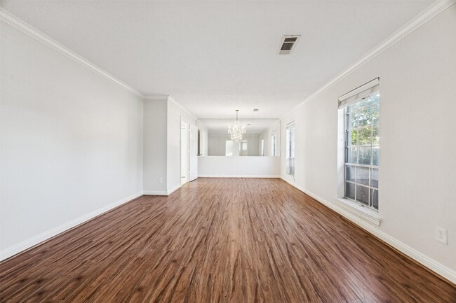 Building Photo - 5959 Beaudry Dr