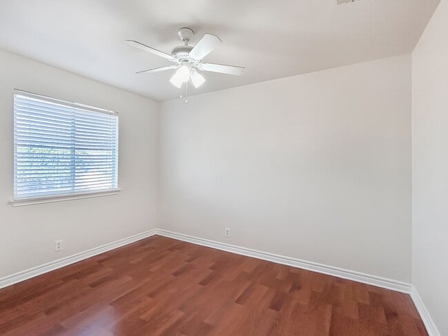 Building Photo - Spacious 4-Bedroom Converse Home with Loft, Flex Room, and Included Appliances