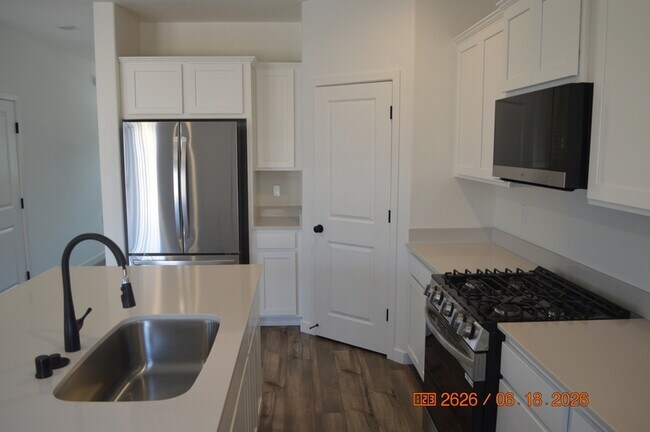 Building Photo - 4171 Scarlet Ct