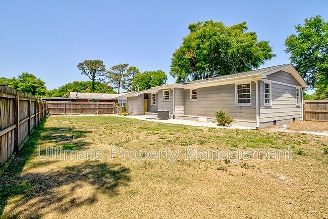 Building Photo - 5332 Wrightsville Ave