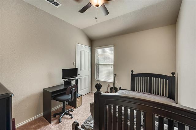 Building Photo - 649 Clearbrook St