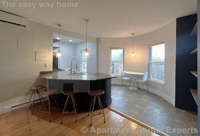 Building Photo - 482 Columbus Ave