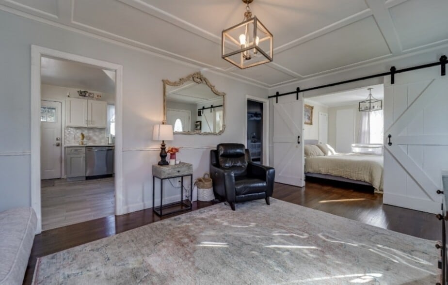 Building Photo - 391 Ward St