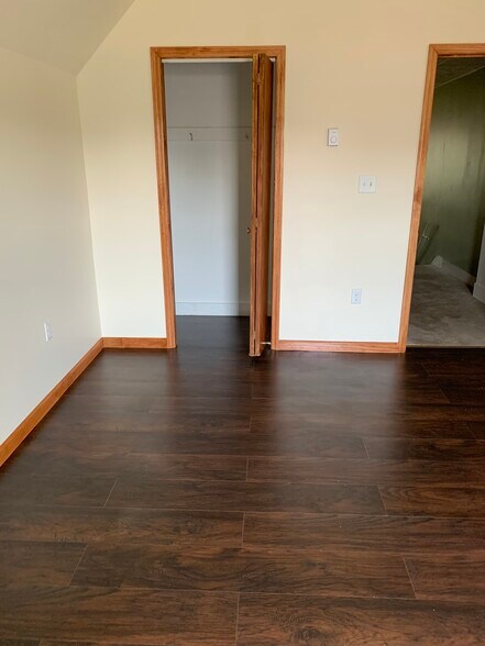 Building Photo - 816 Green Ridge St