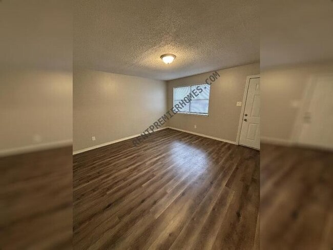 Building Photo - 1301 Liberty Dr