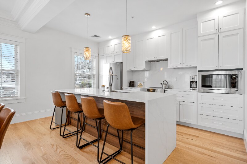 Building Photo - 30 E Main St