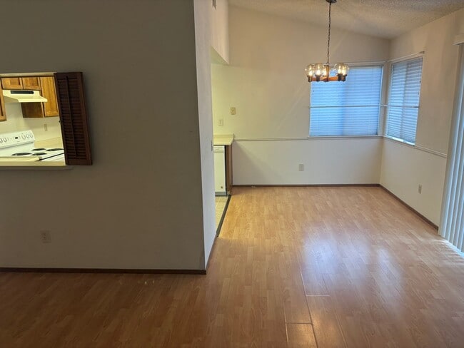 Building Photo - Spacious 3bed/2bath home in Antelope