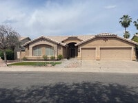 Building Photo - 1732 W Gary Dr