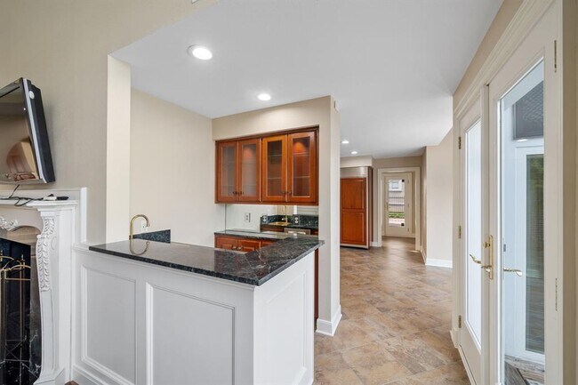 Building Photo - 91 Heathrow Ln