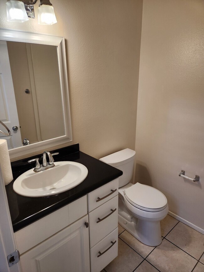 Building Photo - 11543 Treeview Ct