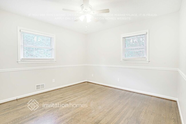 Building Photo - 3770 Cherokee Trails Dr SW