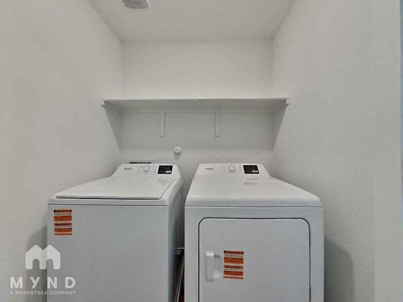 Building Photo - 5714 Agate Cir