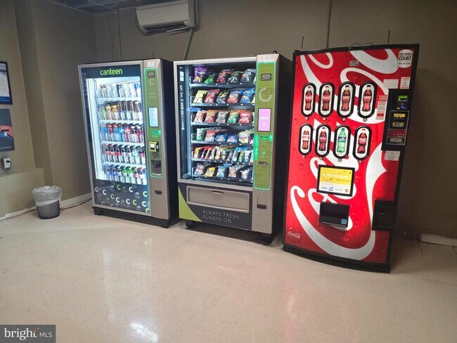 Building Photo - 350 G St SW