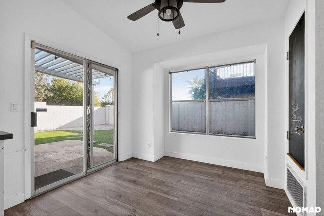 Building Photo - 4640 E Piedmont Rd