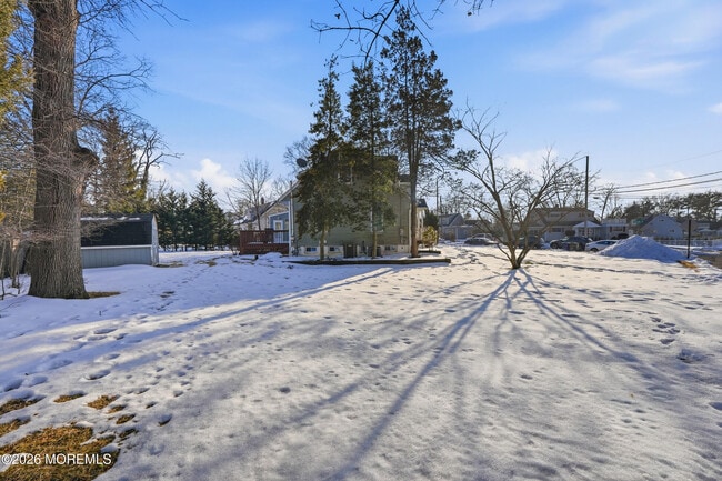 Building Photo - 19 Carole Dr