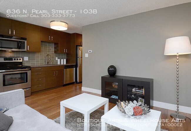 Building Photo - Boutique Apartments