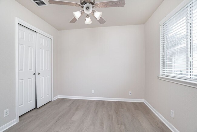 Building Photo - 3912 Whisper Fld