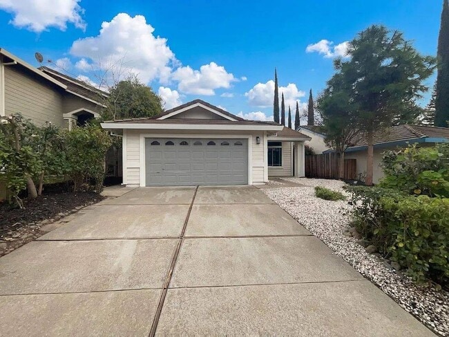 Building Photo - 108 Austin Dr