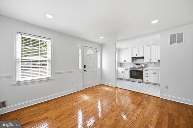 Building Photo - 1214 Fox Run Pl