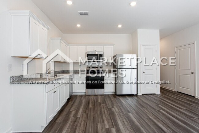 Building Photo - 308 Rydal Wy