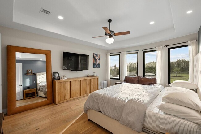 Building Photo - 4518 Diamante Dr