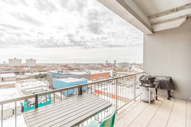 Building Photo - 1530 S State St