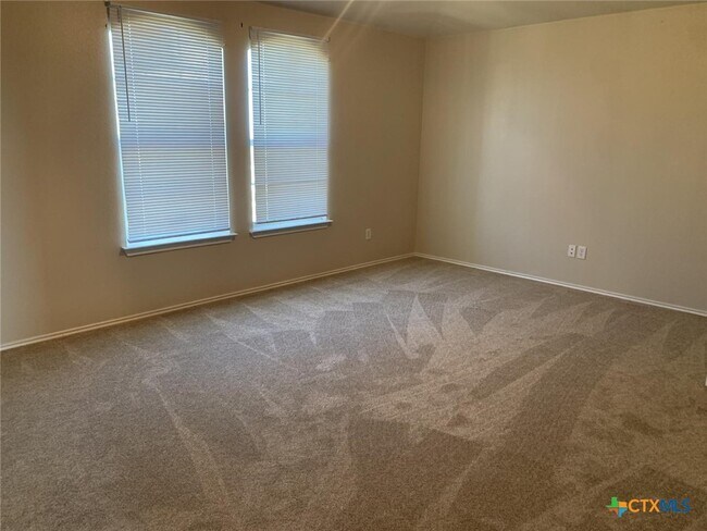 Building Photo - 5506 Bridgewood Dr