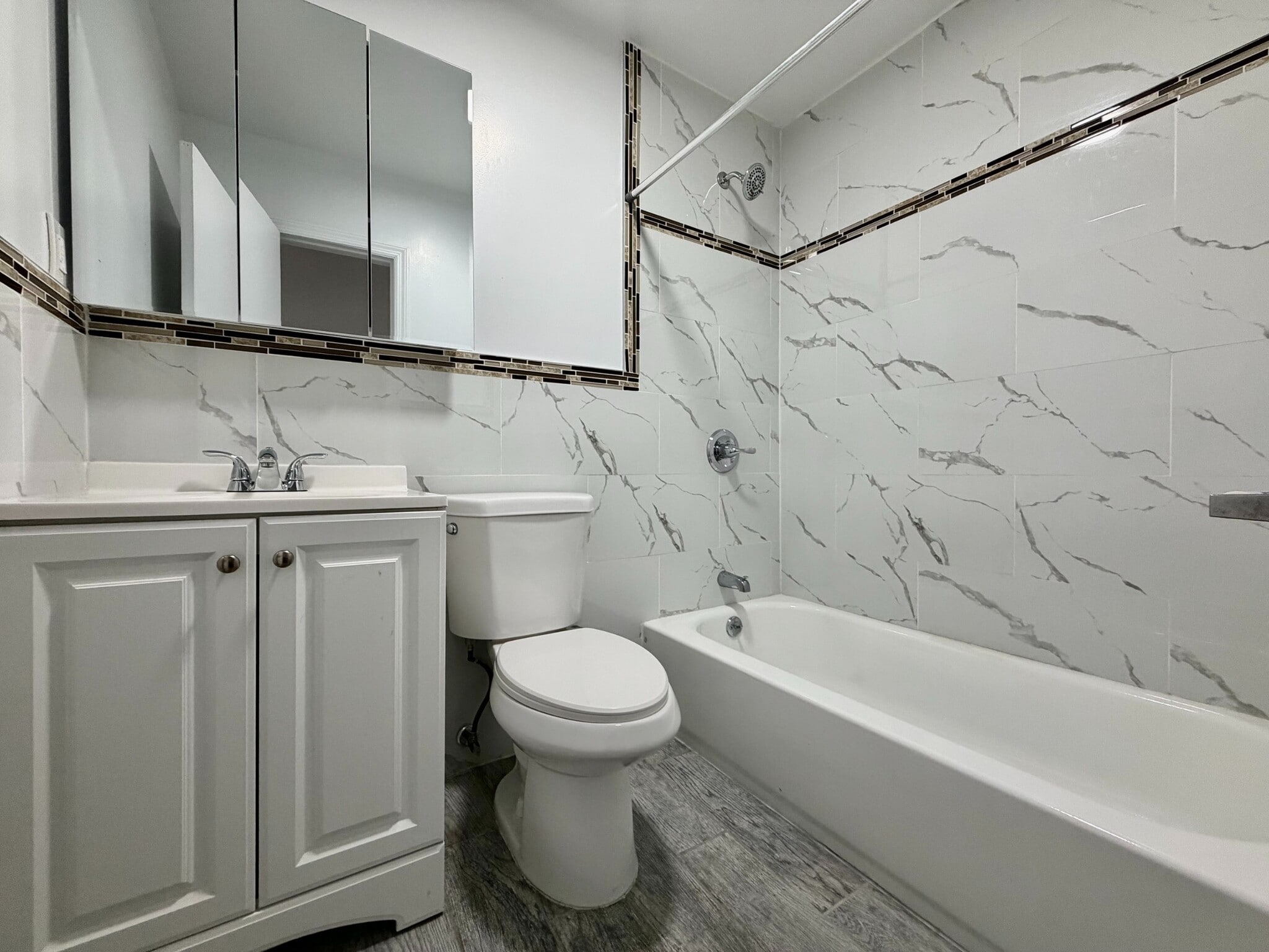 Building Photo - 346 W 52nd St