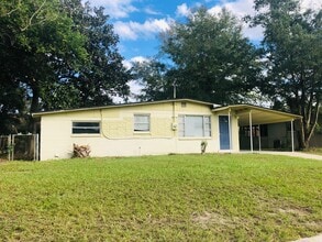 Building Photo - 240 Lee Dr