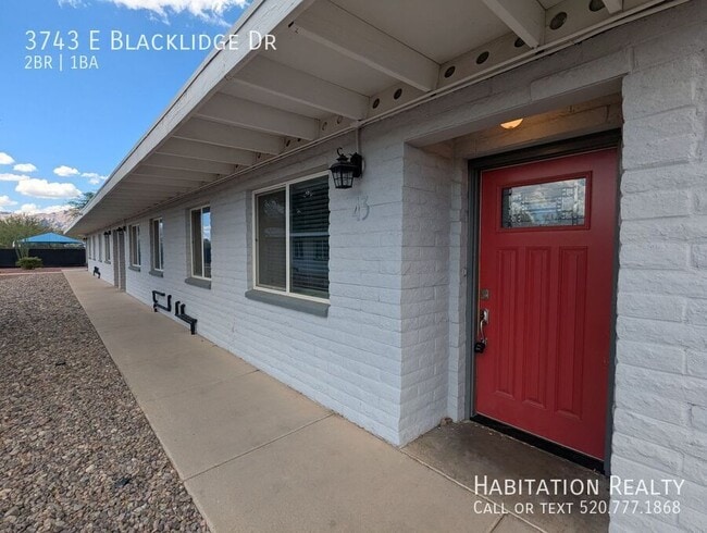 Building Photo - 3743 E Blacklidge Dr