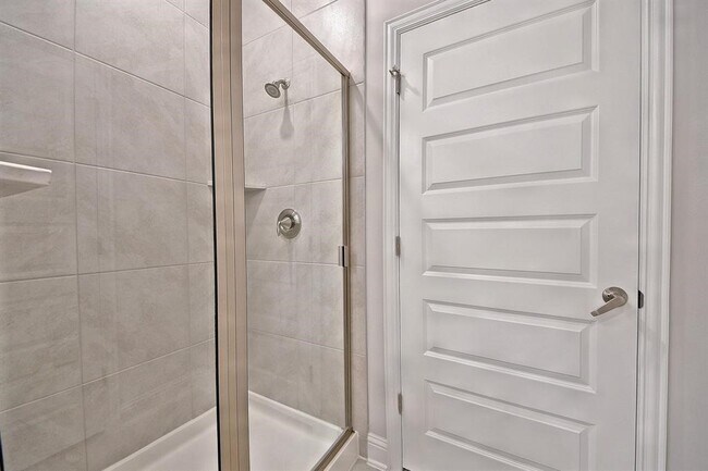 Building Photo - 400 Camino Bay Dr