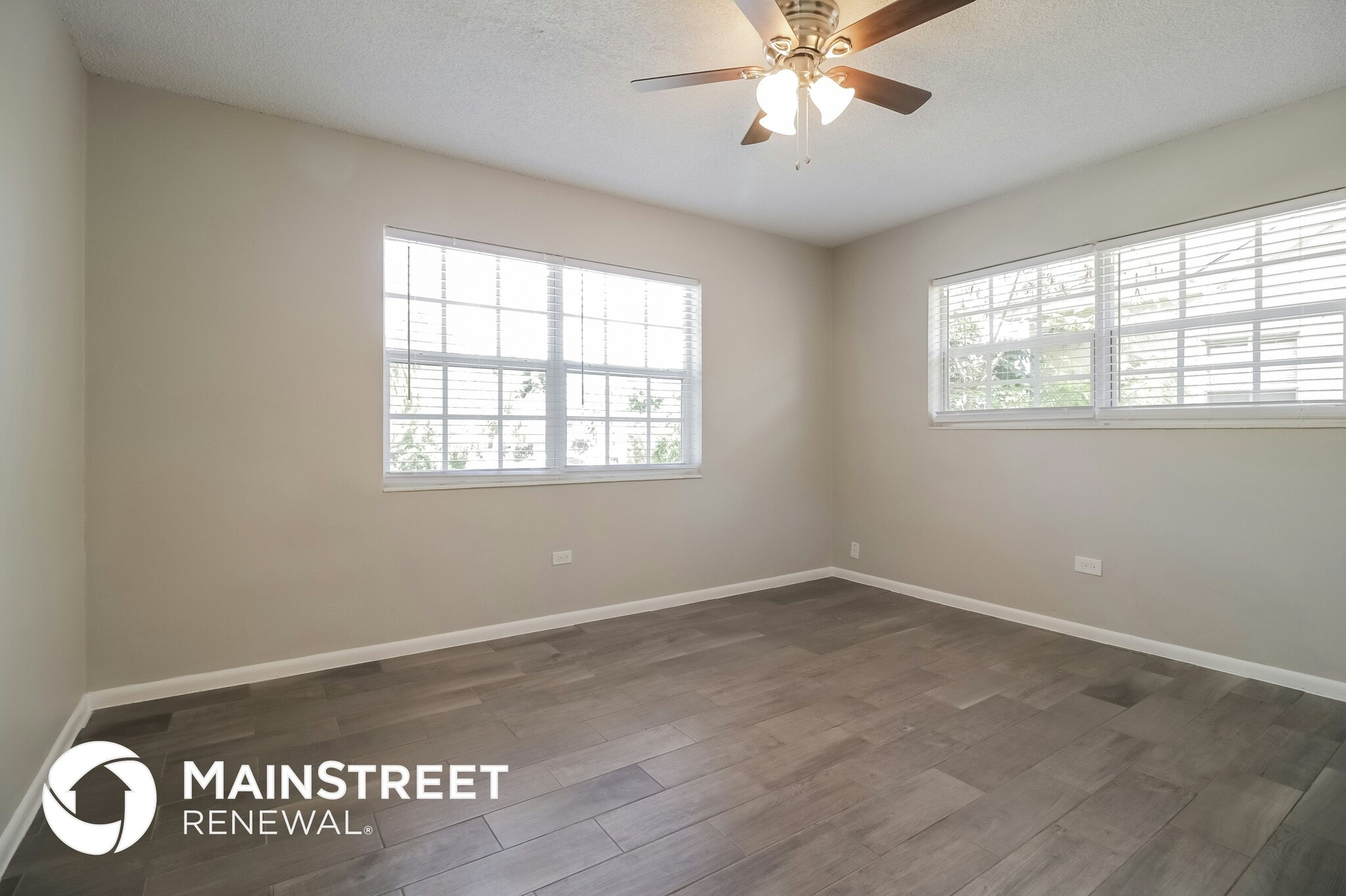 Building Photo - 721 N E St