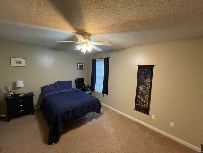 Building Photo - 2636 E Olson Dr