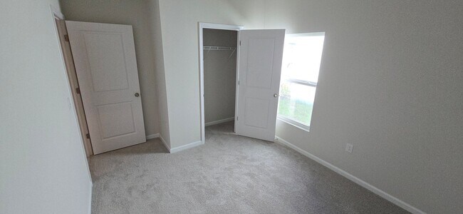 Building Photo - South Villages