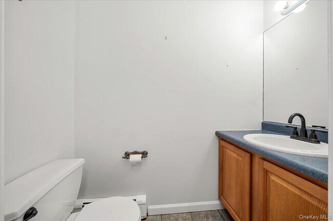 Building Photo - 70 Orchard Crest Dr