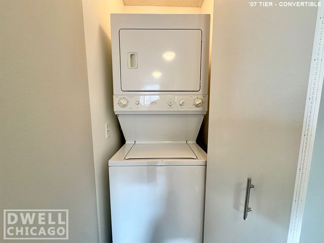 Building Photo - 161 N Jefferson St