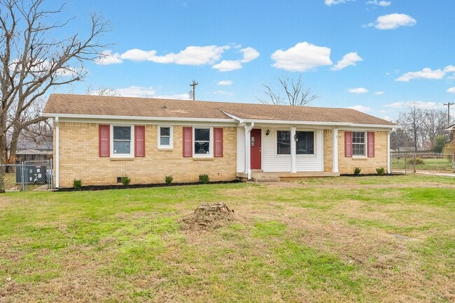 Building Photo - 3 Bedroom Pet Friendly Home For Rent Near Post!