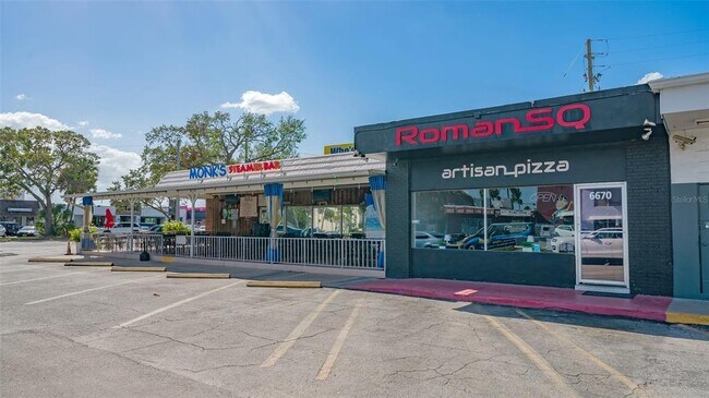 Building Photo - 6758 S Lockwood Ridge Rd