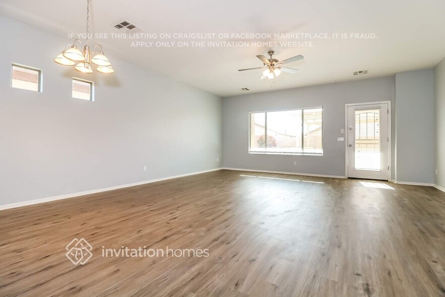 Building Photo - 10237 W Wier Ave