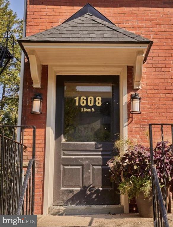 Building Photo - 1608 N Broom St