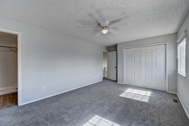 Building Photo - $2,225- 3bed/2bath Home in Fountain with B...