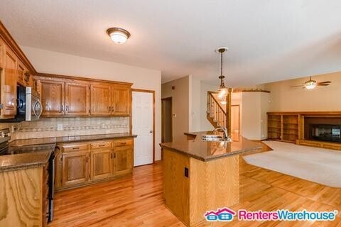 Building Photo - Beautiful 4 Bedroom / 2.5 Bath Olathe Home!