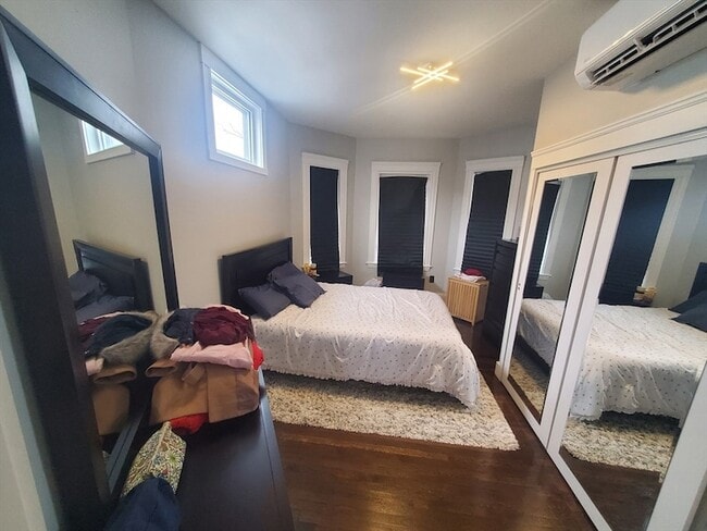 Building Photo - 56 Percival St