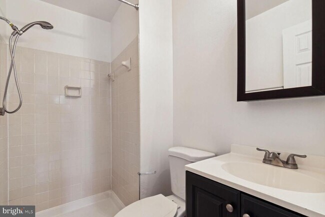 Building Photo - 2849 Schoolhouse Cir